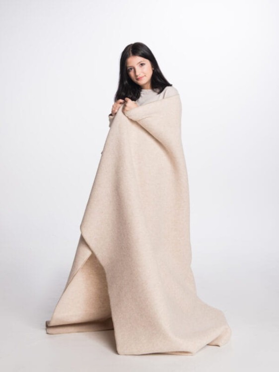 Maleni-Pled-wełniany-Simple-150x200-beżowy