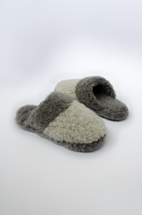 Maleni pantofle wełniane wsuwane szaro grafitowe 4.jpg