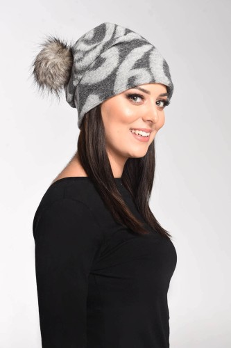 Maleni czapka Andrea szara z pomponem 1.jpg