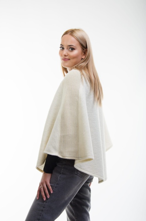 Maleni poncho Roma I krem 1.jpg