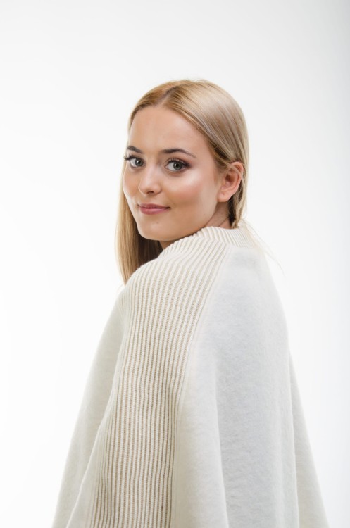 Maleni poncho Roma I krem 3.jpg
