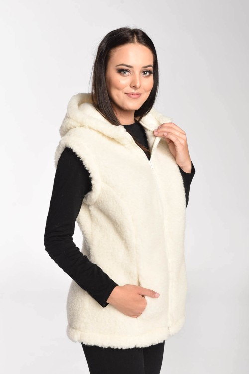 Maleni kamizelka merynos z kapturem krem 2.jpg