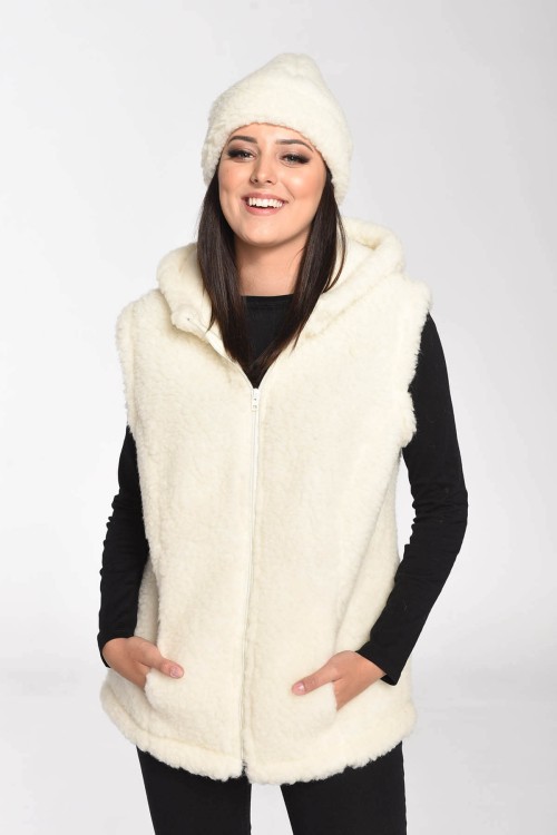 Maleni kamizelka merynos z kapturem krem 5.jpg