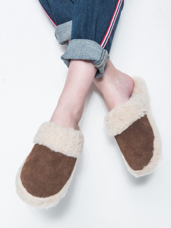 Pantofle wsuwane z ircha brazowe 3