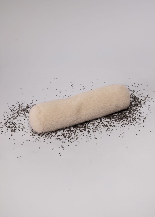 Wełniany wałek z łuską gryki 1