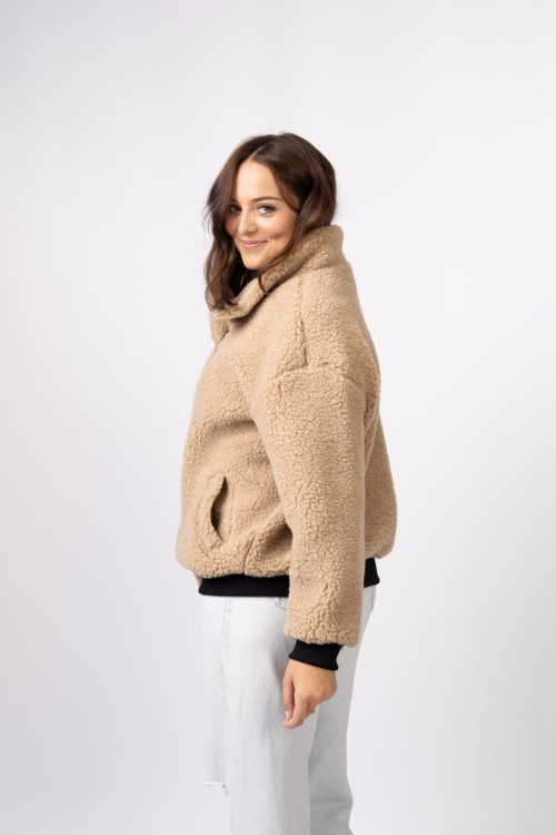 Maleni Wełniana kurtka bomberka z baranka – FARO krótka kurtka 100% wełna beżowa