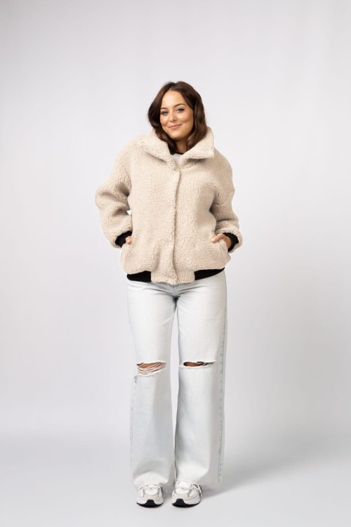 Maleni Wełniana kurtka bomberka z baranka – FARO krótka kurtka 100% wełna szara