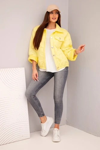 Kurtka damska wiosenna pikowana z kwiatowym wzorem żółta-2 4437 