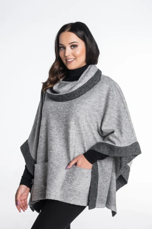 Szare ponczo damskie oversize z 100% wełny – Greta Maleni (1).webp