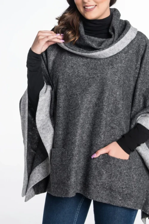 Grafitowe ponczo damskie oversize z 100% wełny – Greta Maleni (5).webp