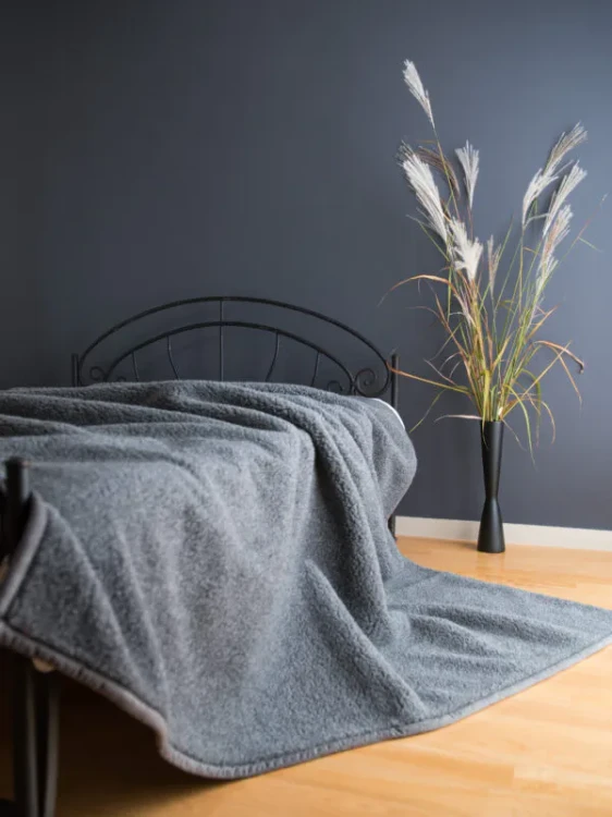 Maleni-Koc-antracytowy-2