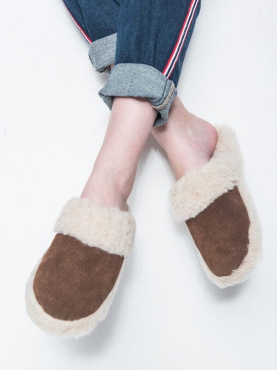 Maleni-Pantofle-wełniane-wsuwane-z-irchą2